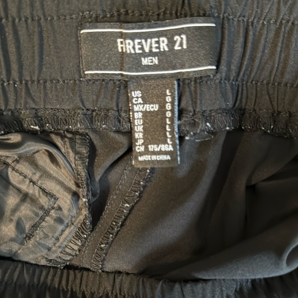 Forever 21 Black Athletic Shorts Quick-Drying Comfort - Picture 3 of 8